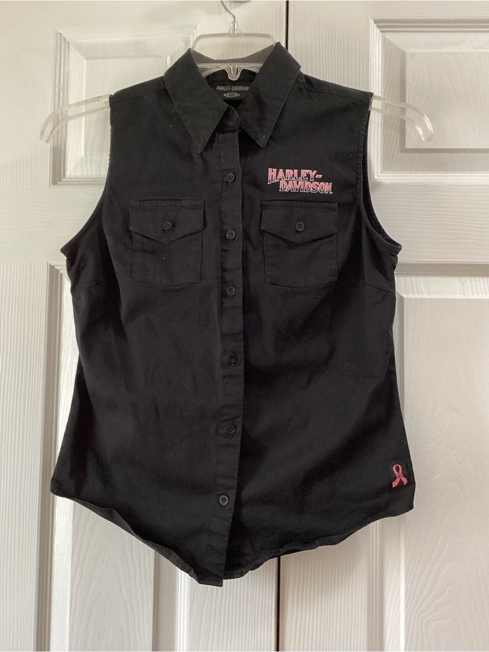 Harley-Davidson Black Sleeveless Button-Down Shirt with Pink Logo